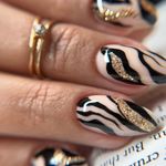 مرکز کاشت ناخن مبینا خانی