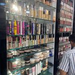 محصولات پوستی درمانی مووزیبایی