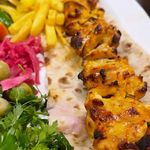 بیرون بر برگ سبز