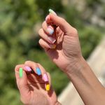 خدمات تخصصی ناخن آتوسا