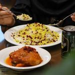 تهیه غذای میزبان