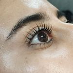 خدمات تخصصی اکستنشن مژه رخساره