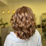 خدمات تخصصی ناخن مهدیه الیکائی