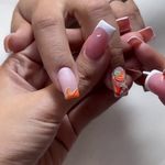 مرکزتخصصی کاشت ناخن و اکستنشن مژه رامونا