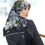 گالری شال و روسری عطرا