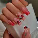 مرکزتخصصی کاشت ناخن و اکستنشن مژه رامونا