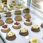 کافه شیرینی لوین