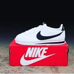 تولیدی کفش اسپرت اوج