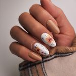 مرکزتخصصی کاشت ناخن و اکستنشن مژه رامونا