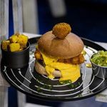 کافه رستوران آوانی