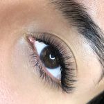 اکستنشن و لیفت مژه مَری استایلشر