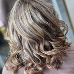 آرایشگاه و آموزشگاه زنانه (مون بيوتی)