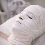 خدمات تخصصی فیشیال و مراقبتی پوست بارانا