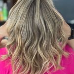 رنگ و لایت و کوتاهی فائقه دانشی مهر