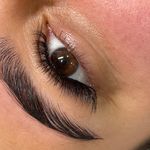 خدمات تخصصی اکستنشن مژه و لیفت تبسم