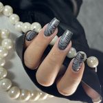 سالن کاشت ناخن و کراتین مو رویاگلی