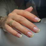 خدمات تخصصی ناخن الهام(۲۰٪ مراجعه)