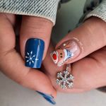 مرکزتخصصی کاشت ناخن و اکستنشن مژه رامونا