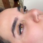 خدمات اکستنشن مژه و لیفت ابرو و مژه