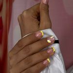 خدمات تخصصی زیبایی مانولیا