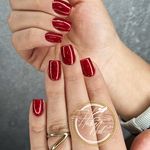 خدمات کاشت و ترمیم ناخن هدیه