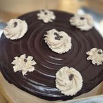 شیرینی و کیک خانگی دِلی شِز