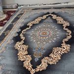 انبار فرش حاج حسین در خمینی شهر