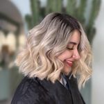 سالن تخصصی رنگ و لایت و کراتین نگین