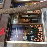 فروشگاه پوشاک زنانه و مردانه لوراک