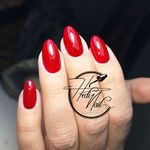 خدمات کاشت و ترمیم ناخن هدیه