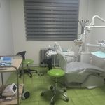 کلینیک دندانپزشکی دکتر معزز