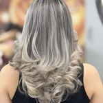 سالن زیبایی و ارایشگاه زنانه قاب