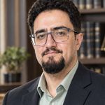 وکیل پایه یک دادگستری سید پدرام نقوی