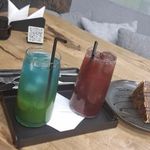 آبمیوه بستنی خان بابا