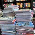 نجواگر  تنها کتاب فروشی پرند