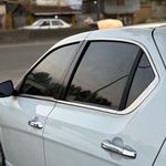 شیشه دودی علی