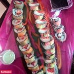 سوشی و فینگر فود آشپزخانه بین المللی مارین