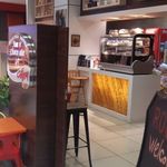 کافی شاپ امیر شکلات شعبه کوروش