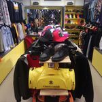 فروشگاه پوشاک کارما