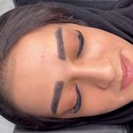 خدمات اکستنشن مژه نرگس