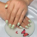 کاشت ناخن و ترمیم ناخن رویا