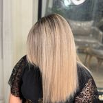 خدمات تخصصی رنگ و لایت مو اراک