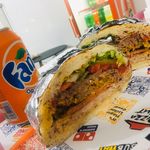 پیتزا برگر دلچسپ