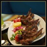 رستوران ایرانی شبهای سرو