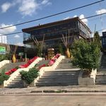 رستوران بیرون