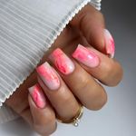 آرایشگاه و مركز کاشت ناخن كاميارفر