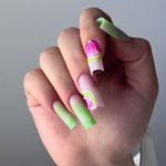 آرایشگاه و مركز کاشت ناخن كاميارفر