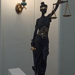 وکیل دادگستری بهاره چراغی