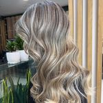 سالن زیبایی لئو متخصص لایت بدون دکلره