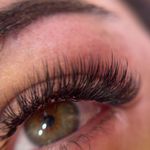 خدمات تخصصی اکستنشن مژه نایرا خداوردیان